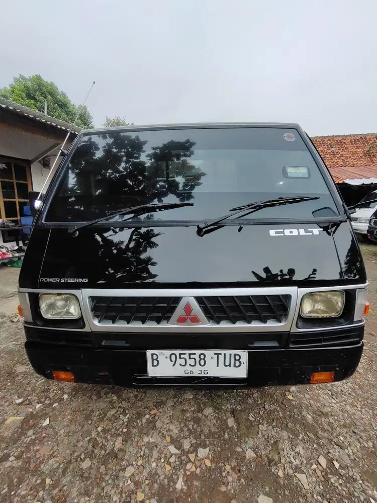 Mitsubishi Colt L300 2015 Bensin