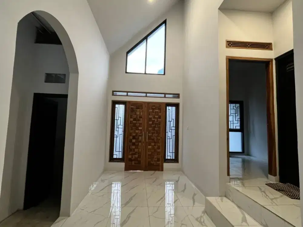 Rumah 1 Lt Dinamis di Antapani dkt Cicadas Cikutra Kiaracondong RS Santo Yusup