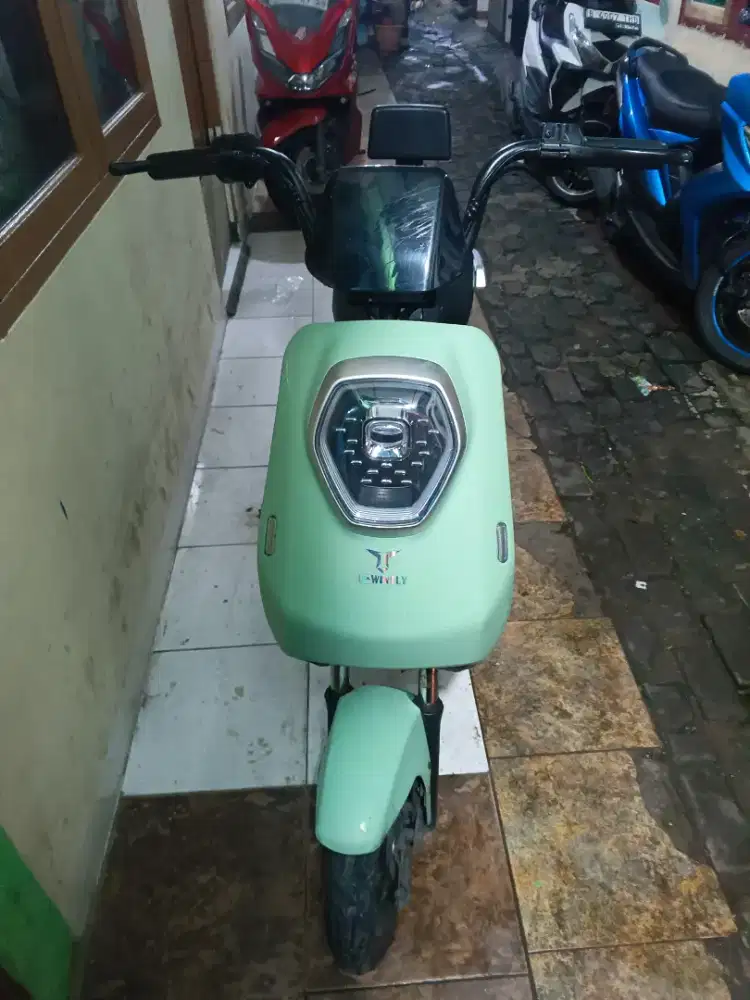 Sepeda listrik uwinfly m60