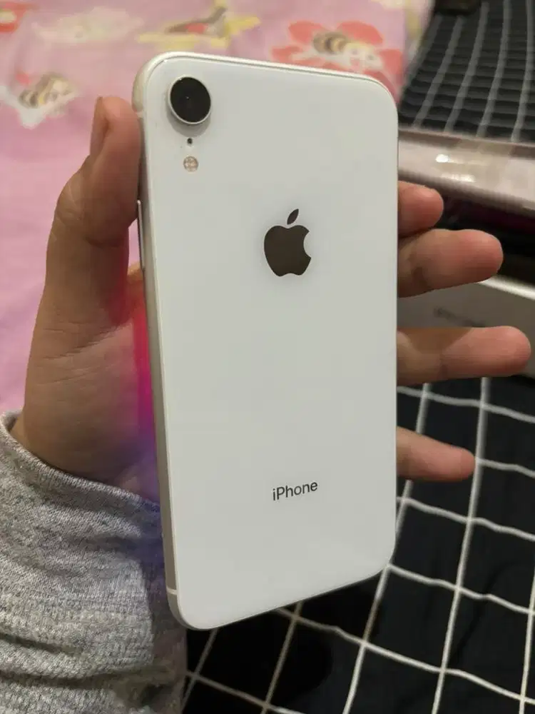 JUAL IPHONE XR FISIK MULUS NO LECET
