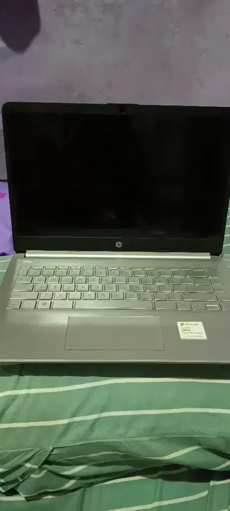 Jual laptop HP 14s-fq0010AU ram 8