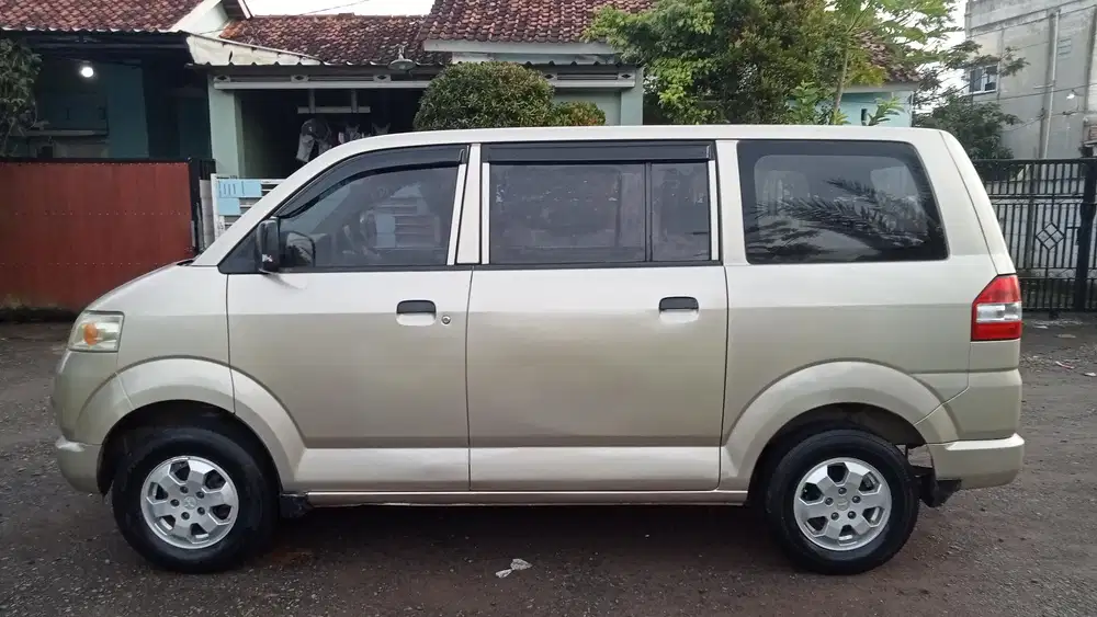 Mitsubishi Maven 2007 Bensin