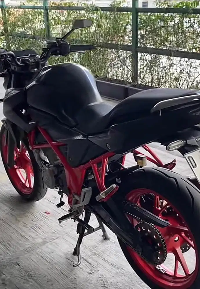 Cb150r streetfire tahun 2016 terawat