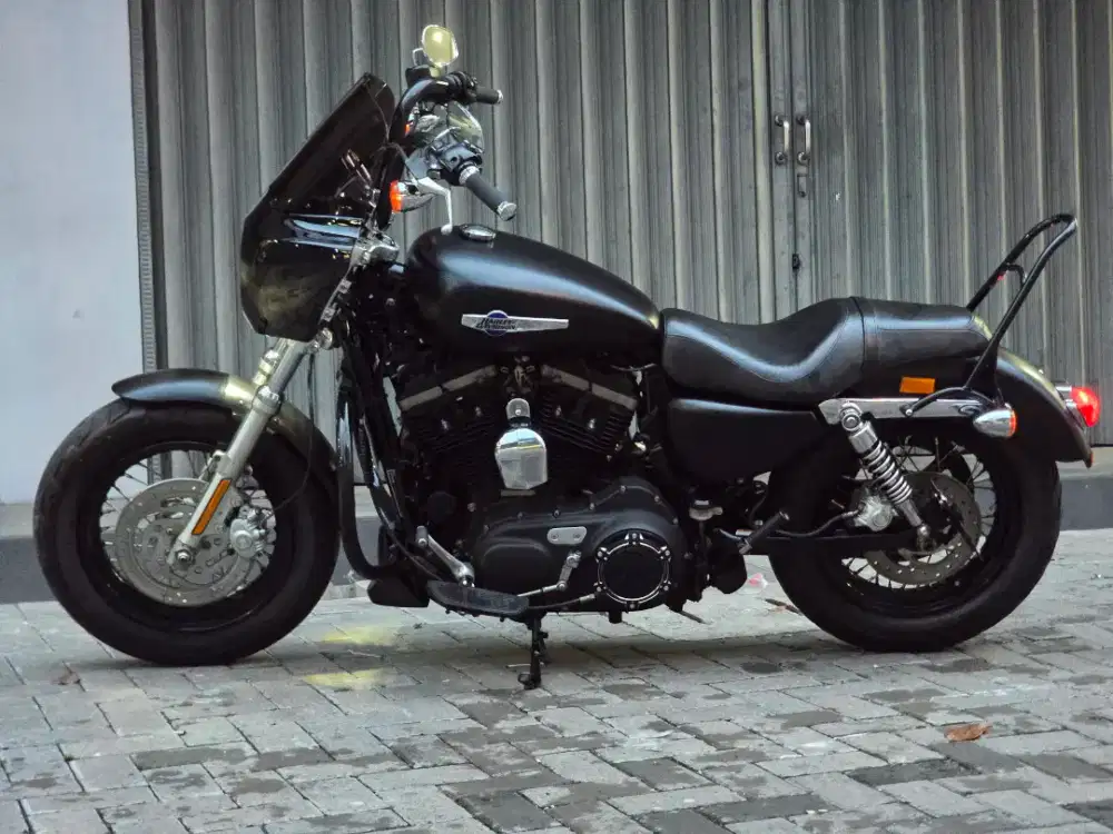 Moge Cruiser Harley Davidson Sportster XL1200C 2013 Like New Fp Mabua