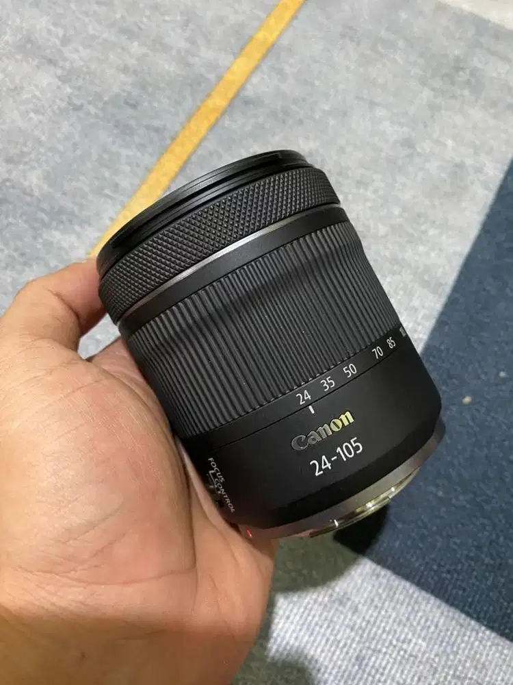 Lensa kit RF 24-105 mulus like new seperti baru