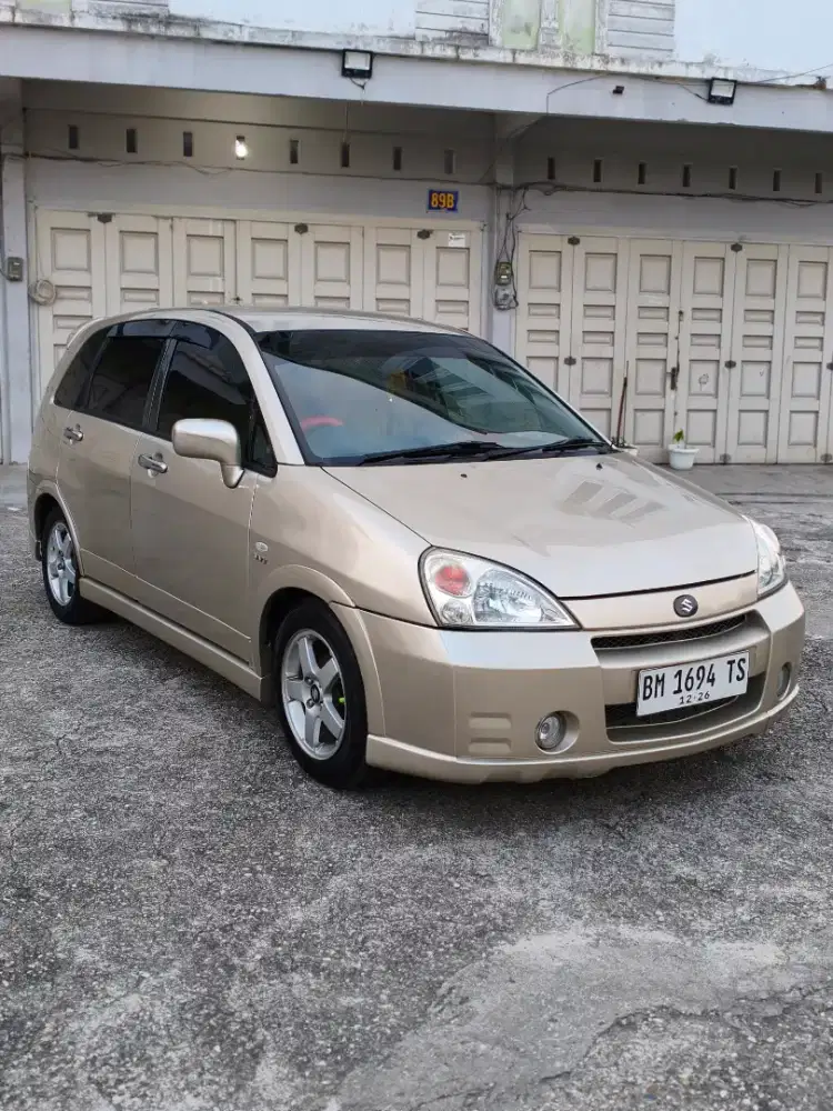Mobil Suzuki Aerio DX 2005 Facelift