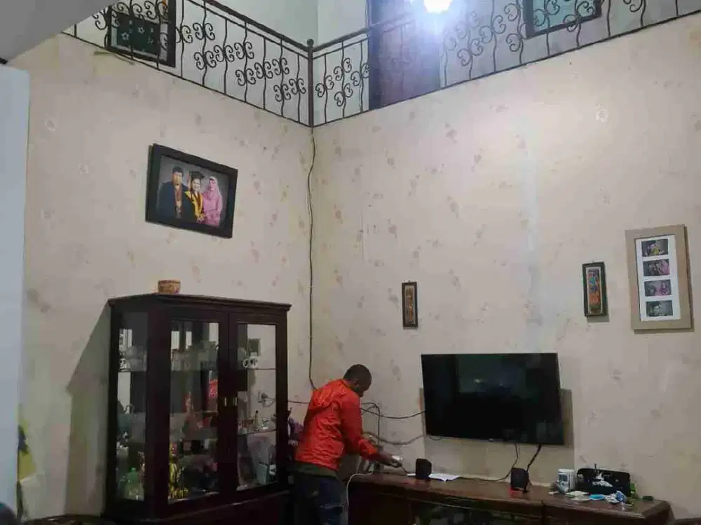 Dijual Cepat Rumah 2 lantai Karasak sayap Soeta