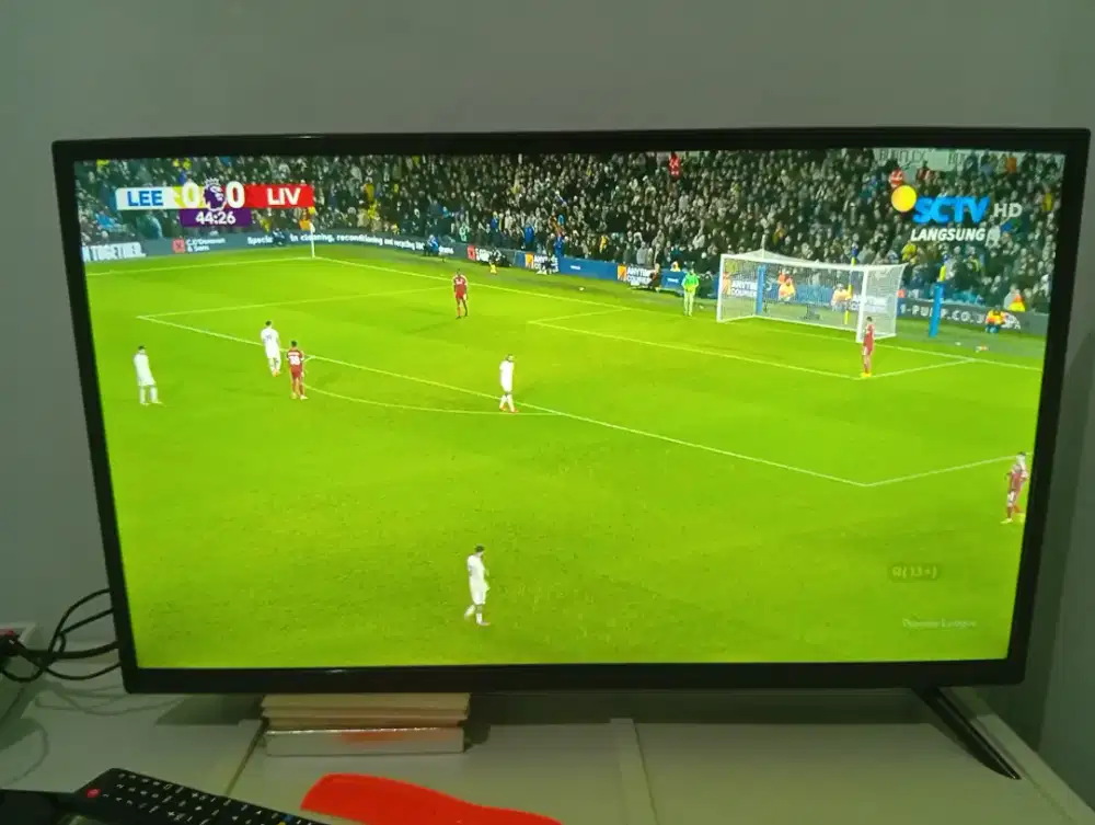 TV android 32in pemakaian baru 1 bulan