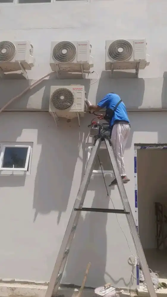 SERVICE AC KULKAS MESIN CUCI POMPA AIR BONGKAR PASANG AC