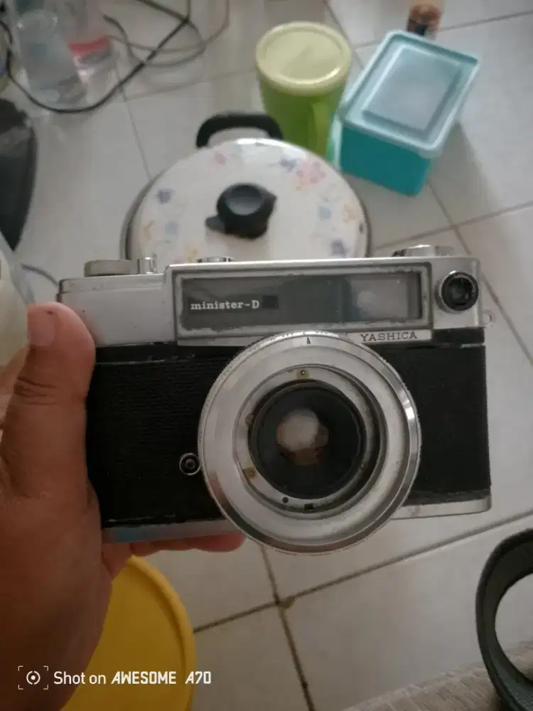 Kamera Analog Yashica Minister D bekas.
