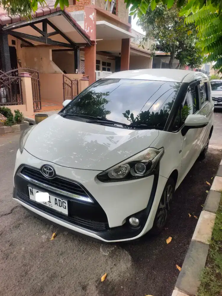 Sienta Matic V putih an pribadi N kota J.Cepattt