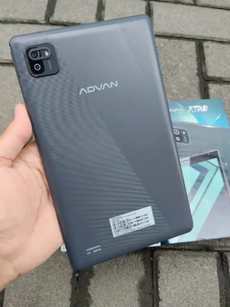 Advan XTAB 4/64 Bisa Kartu dan Wifi
