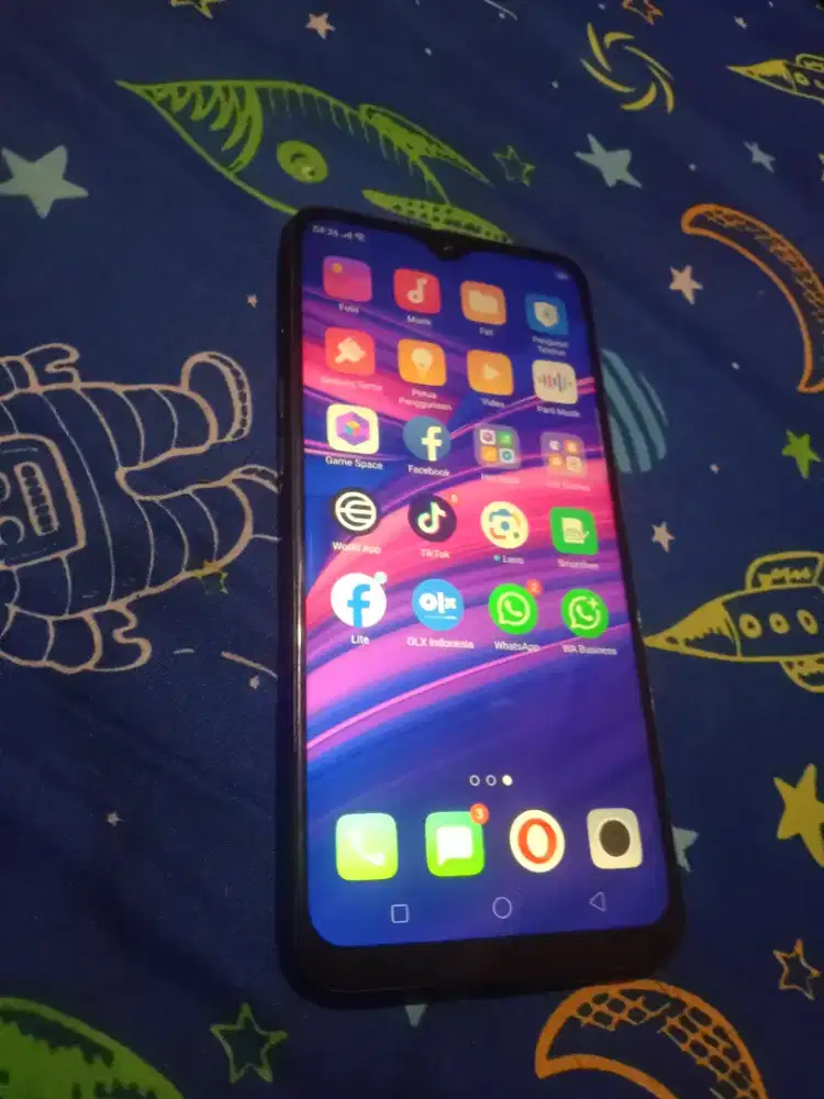 Oppo f9ro ram 6/128 normal siap pakai