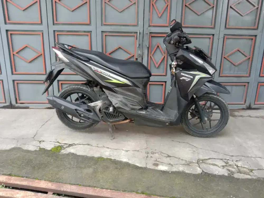 Vario 125 LED old 2016 idling stop