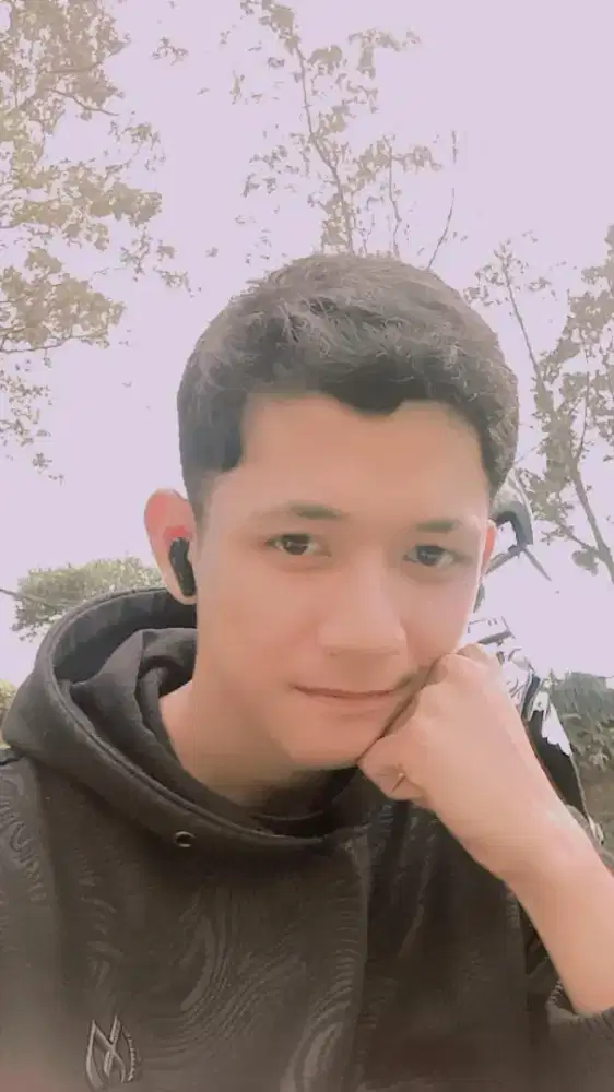 Cari pekerjaan apa aja yang penting halal