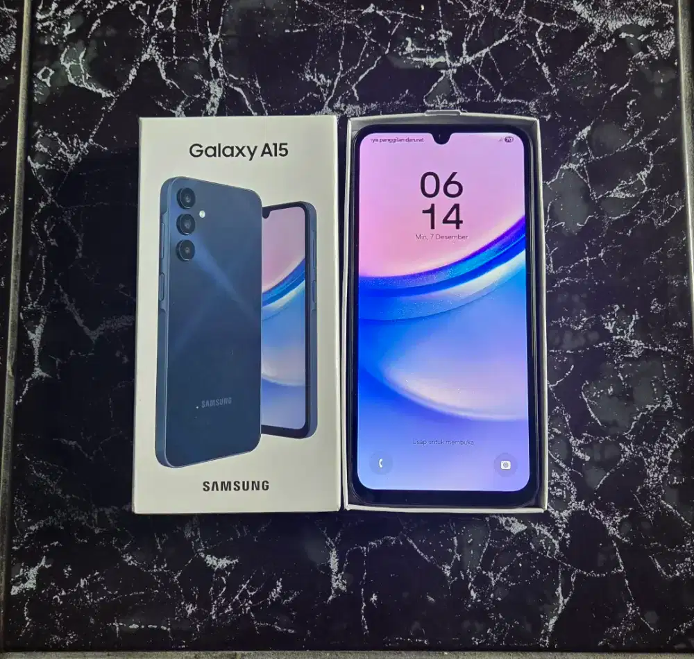 Samsung A15 blue black