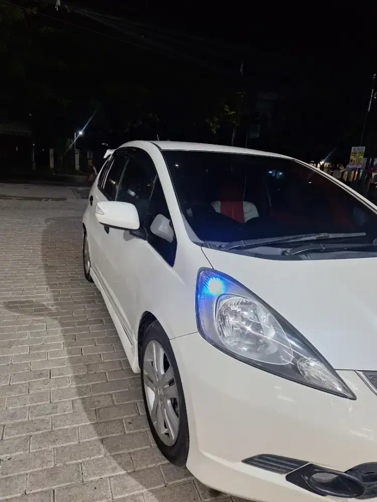 Honda jazz RS MT 2010