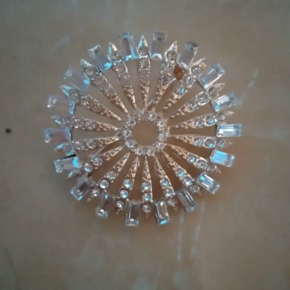 Bros kerudung cantik