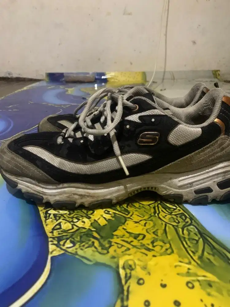 Skechers, Gakepake jual hari ini aja BU