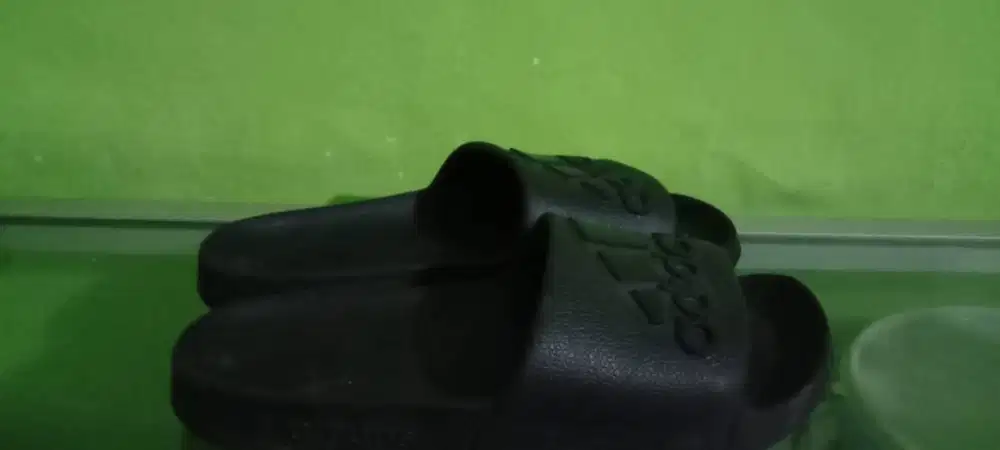 sandal adidas slop hitam