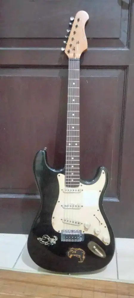 Gitar elektrik caraya