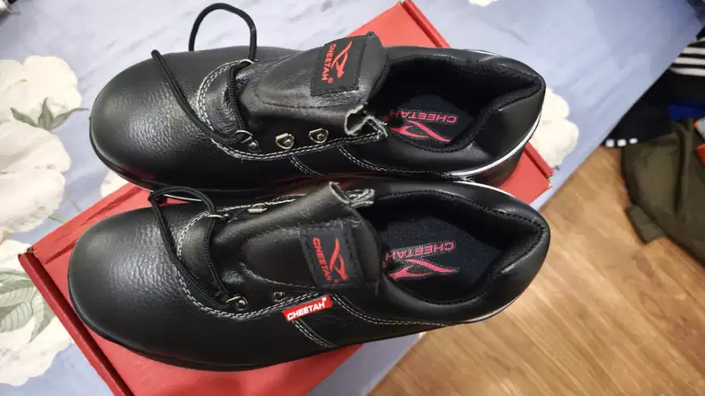 SEPATU SAFETY CHEETAH