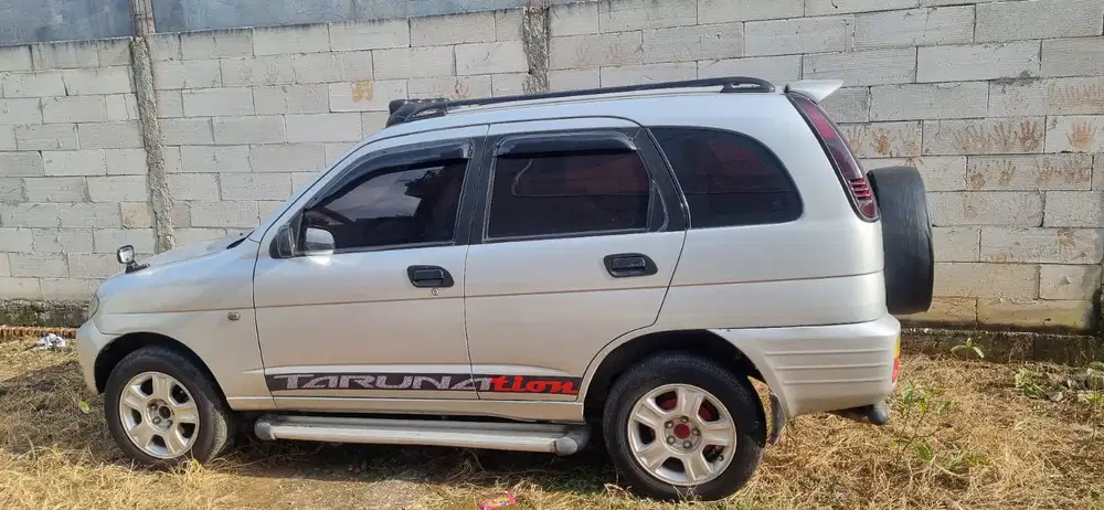 Daihatsu Taruna 2003 Bensin