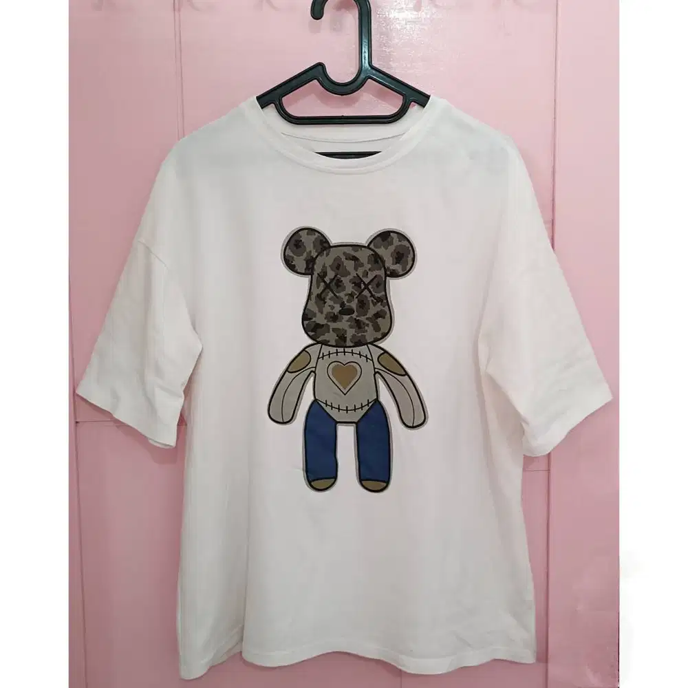 Atasan Kaos Putih Jumbo Oversize