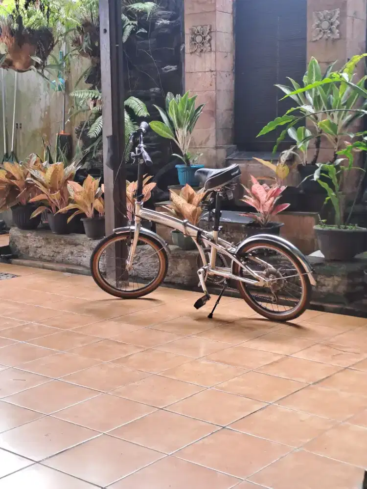 Sepeda lipat Shimano