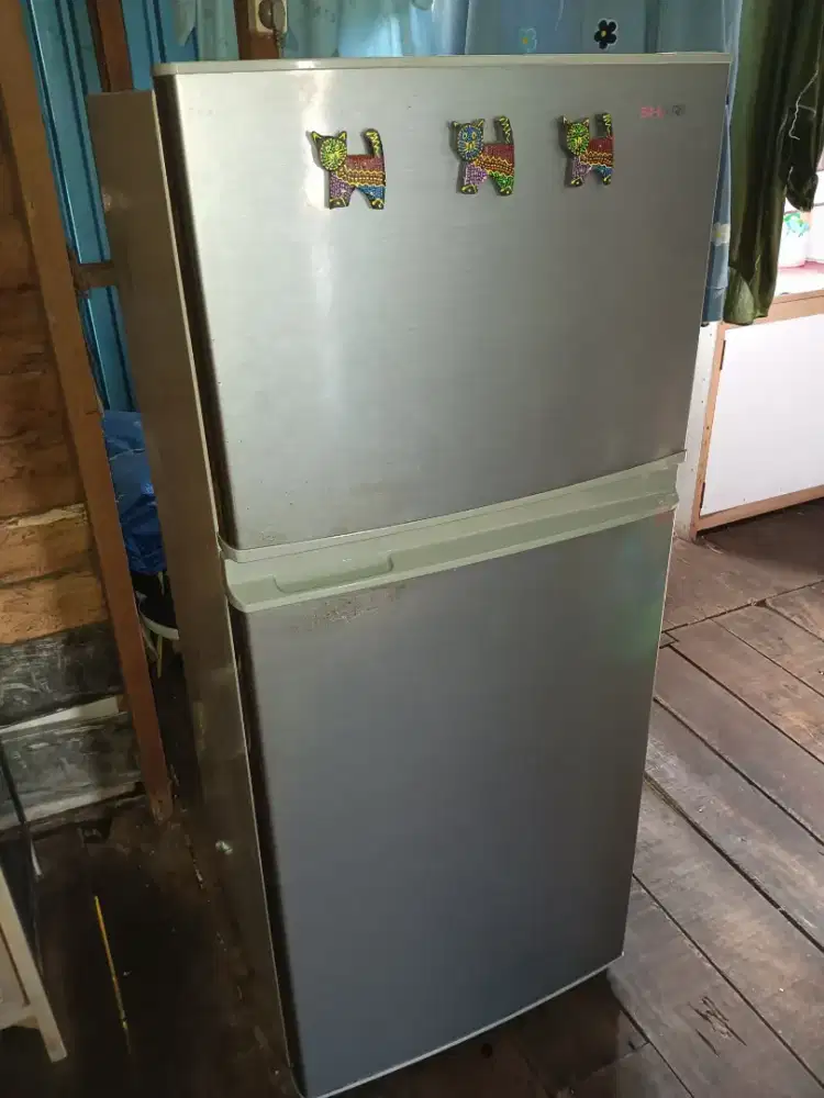 Kulkas Sharp 2 Pintu