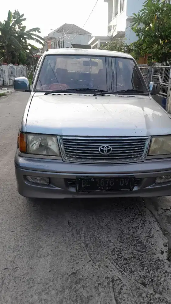 Kijang krista. Solar thn 2002.
