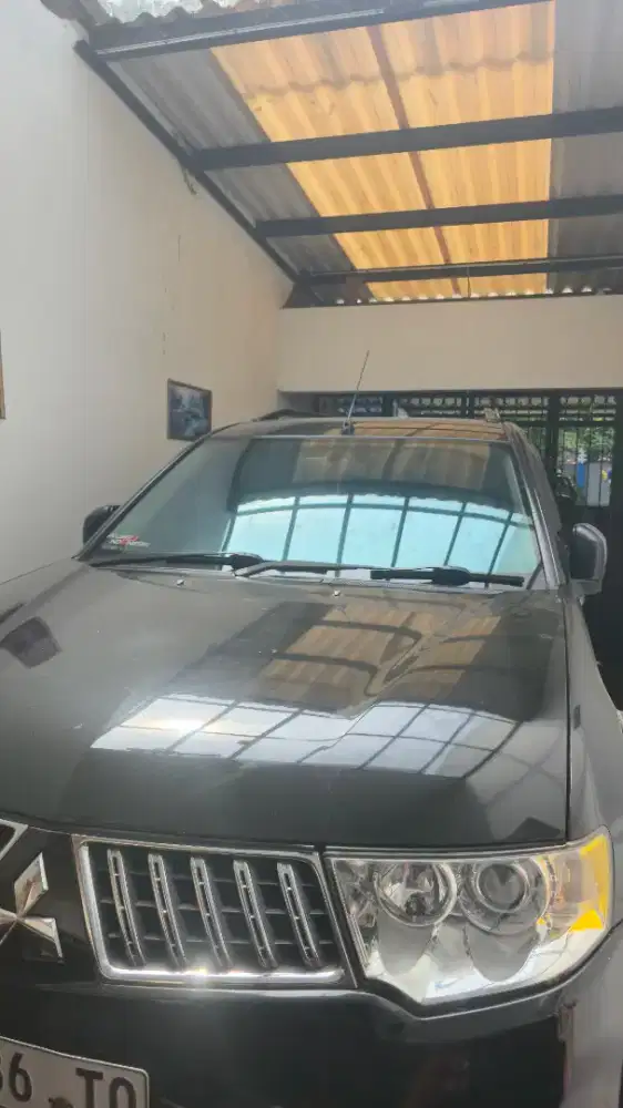 Jual pajero exceed AT 2011