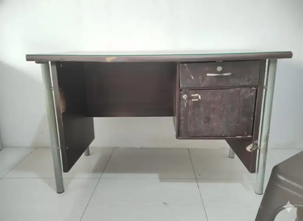 MEJA BELAJAR MEJA KANTOR RANGKA BESI