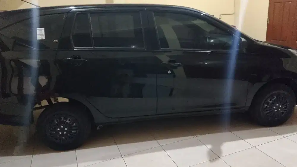 Dijual Daihatsu Sigra 2024 low km