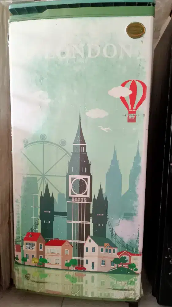 Kulkas second dijual cepat