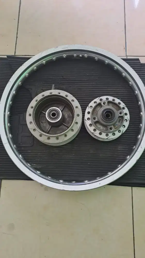 Tromol ORI coptan Supra x 125/ kharisma x plus velg nium 17 siap pakai