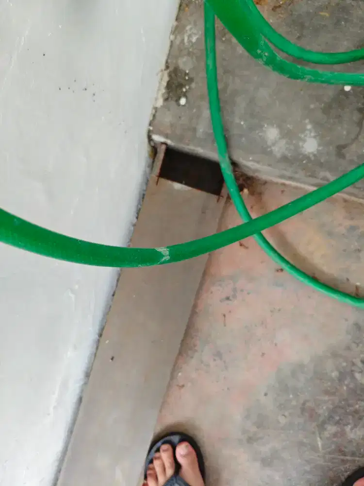 Besi letter u , panjang 3.2 m tebal 5mm