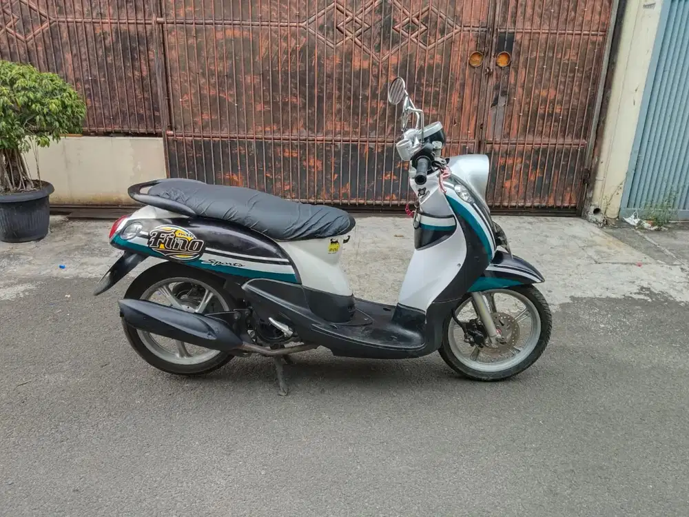 Yamaha Fino tahun 2012 mesin halus pajak panjang siap pakai