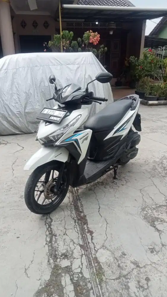 VARIO 125 LED 2016 LENGKAP