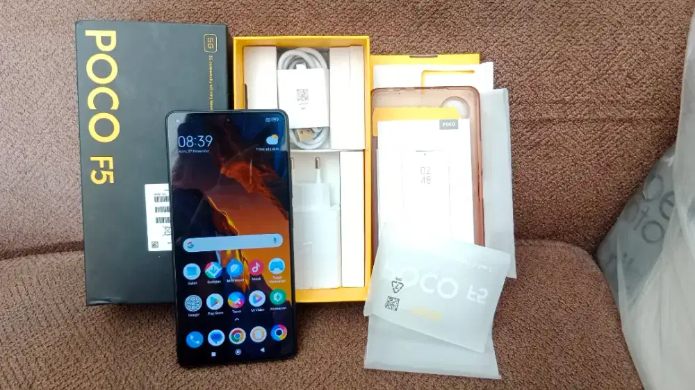 HP POCO F5 (5G) Ram 12/256gb FULLSET BOX FOR GAMING!!