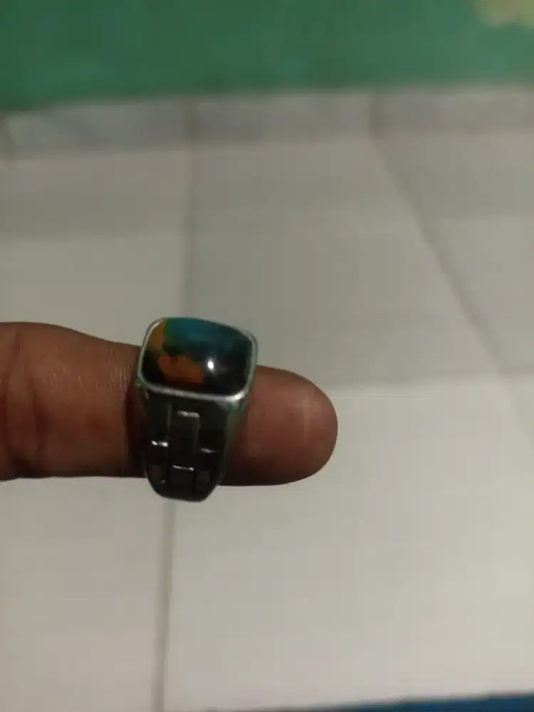 Di cari pembeli batu bacan kembang
