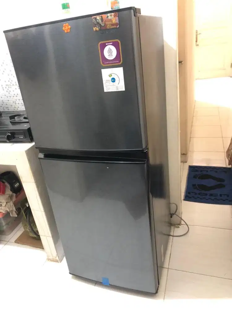 kulkas sharp 2 pintu sj 236