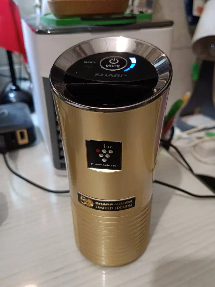 Pembersih Udara Sharp Plasmacluster Car Air Purifier IG-GC2Y Gold