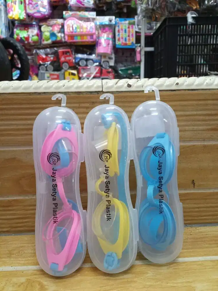 mainan anak kacamata berenang