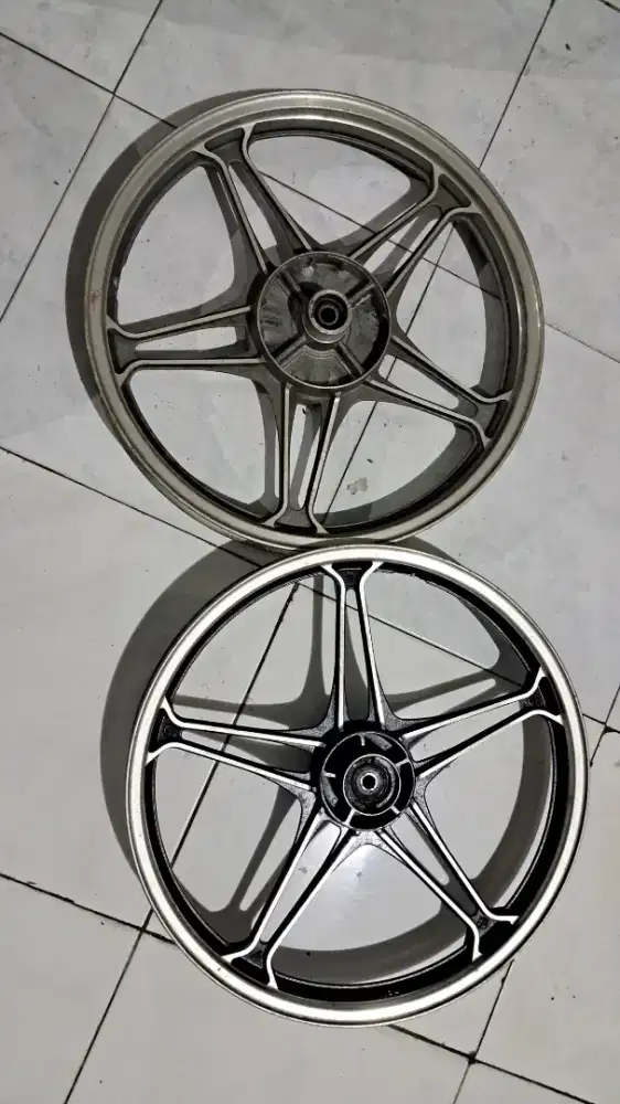 Velg Racing CW oem Suzuki Thunder 125 CW 1 set