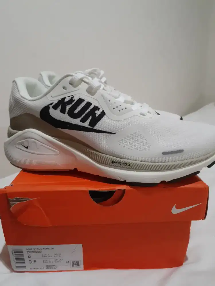 NIKE RUNING BW 41
