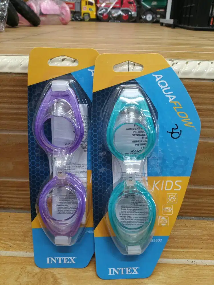 mainan anak kacamata berenang intex