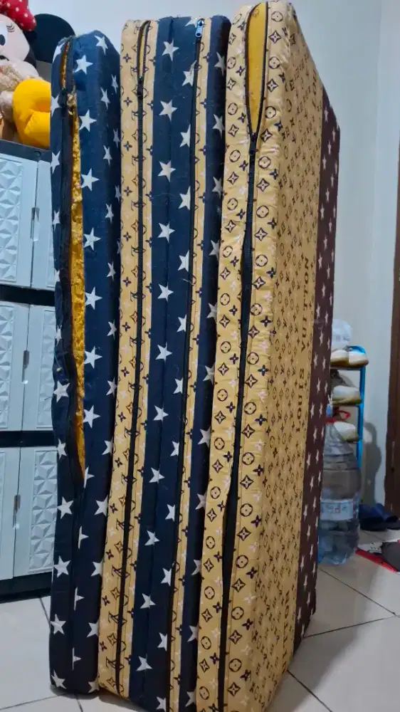 KASUR BISA JADI SOFA