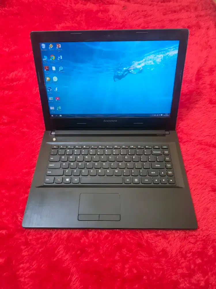 Dijual laptop lenovo G40 slim,super kencang,amd e1-6010,ram 8 gb