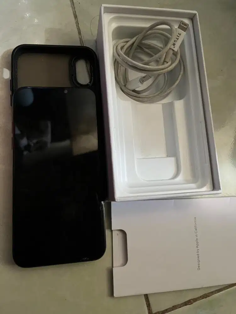 Iphone xs/256 hitam inter